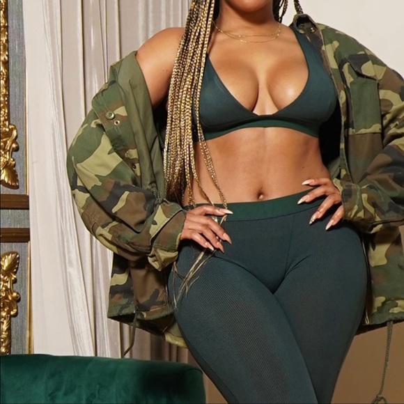 Green Lounge Set - Picture 1 of 4